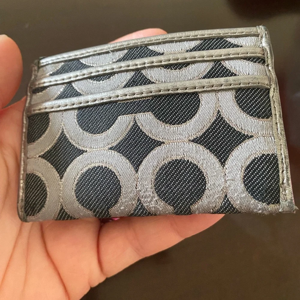 Coach ID holder - Picture 9 of 9